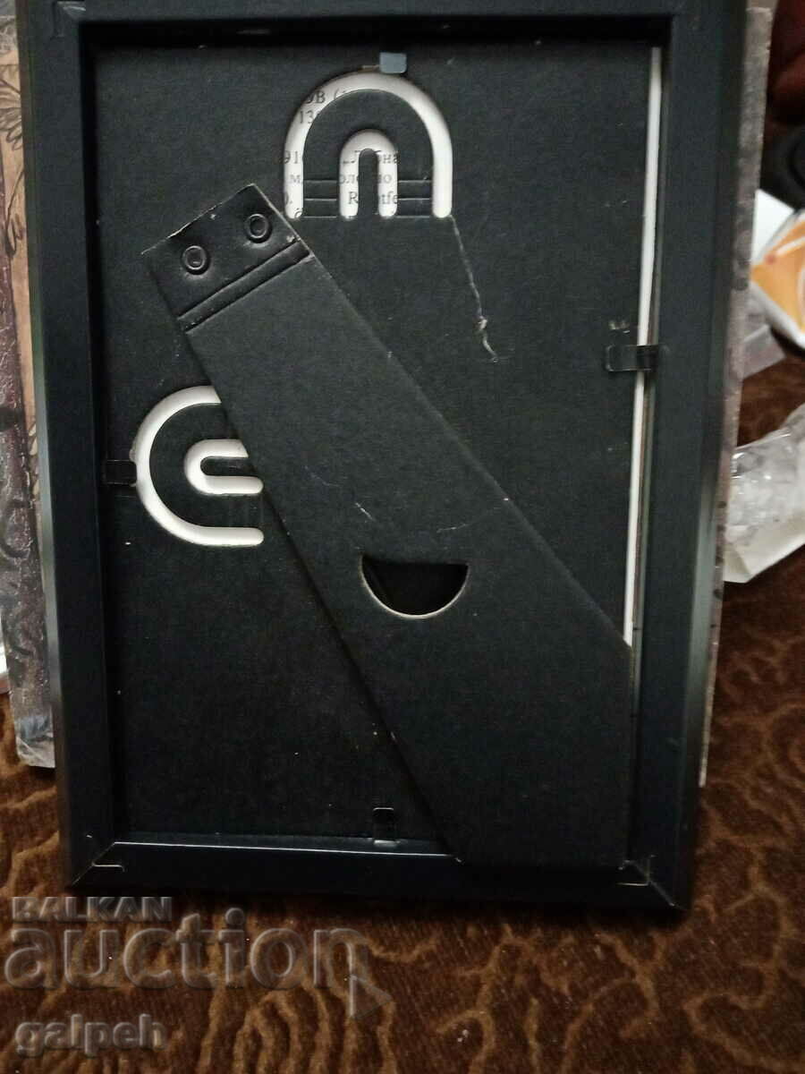 WOODEN FRAME WITH CARD with price 7.00 BGN | € 3.58 WOODEN FRAME WITH CARD with price 7.00 BGN | € 3.58