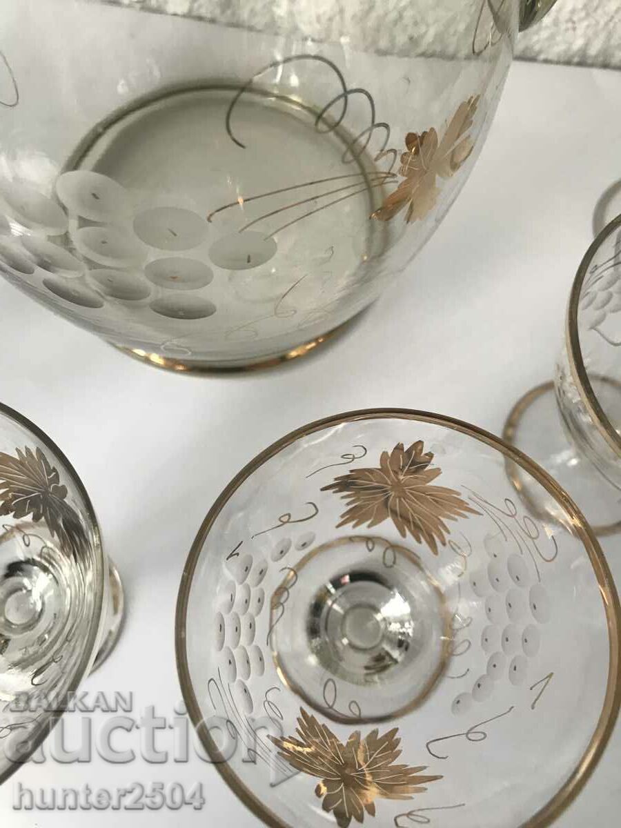 Jug with 6 glasses of Grapes with price 124.95 BGN | € 63.89 Jug with 6 glasses of Grapes with price 124.95 BGN | € 63.89