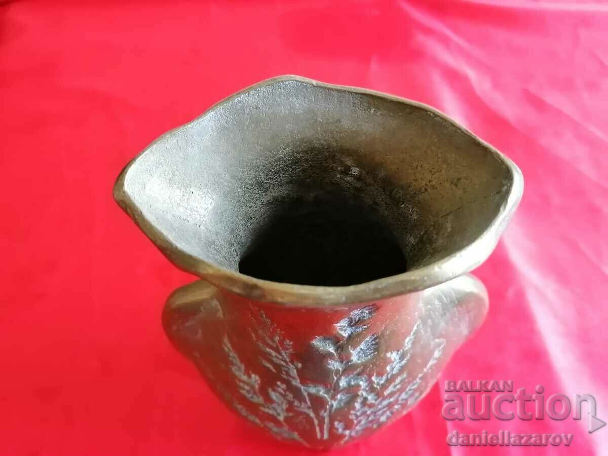 Auction Unique! Author's Bronze VASE, 1960s Auction Unique! Author's Bronze VASE, 1960s