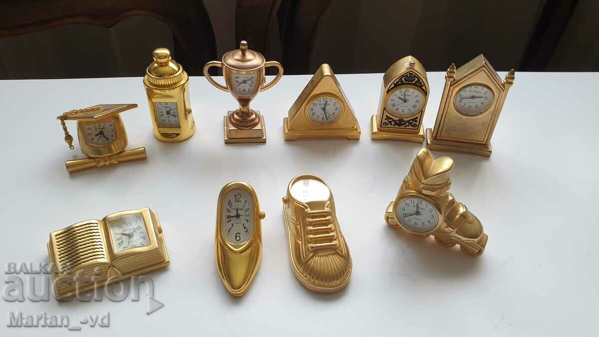 Collection of mini quartz watches - 10 pieces