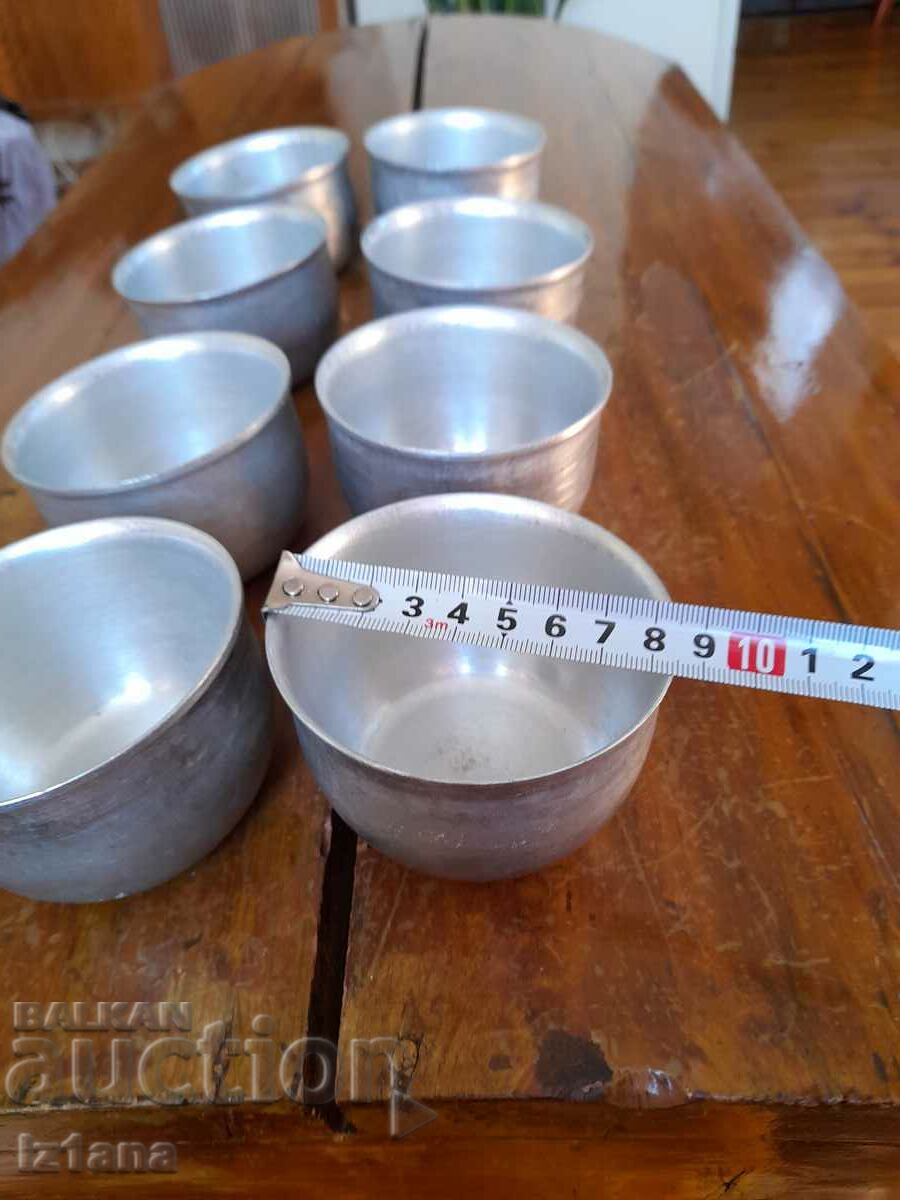 Old creme caramel bowls - 5 Old creme caramel bowls - 5