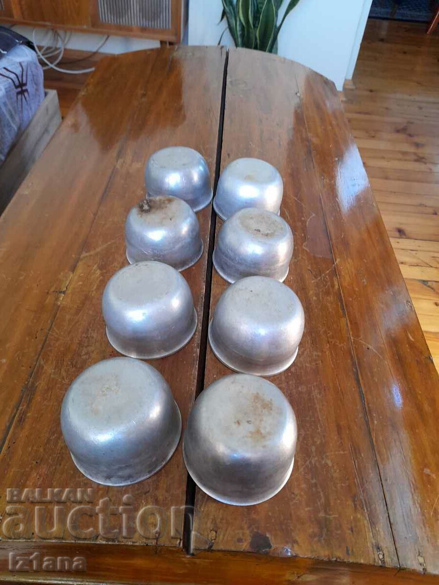 Old creme caramel bowls - 6 Old creme caramel bowls - 6