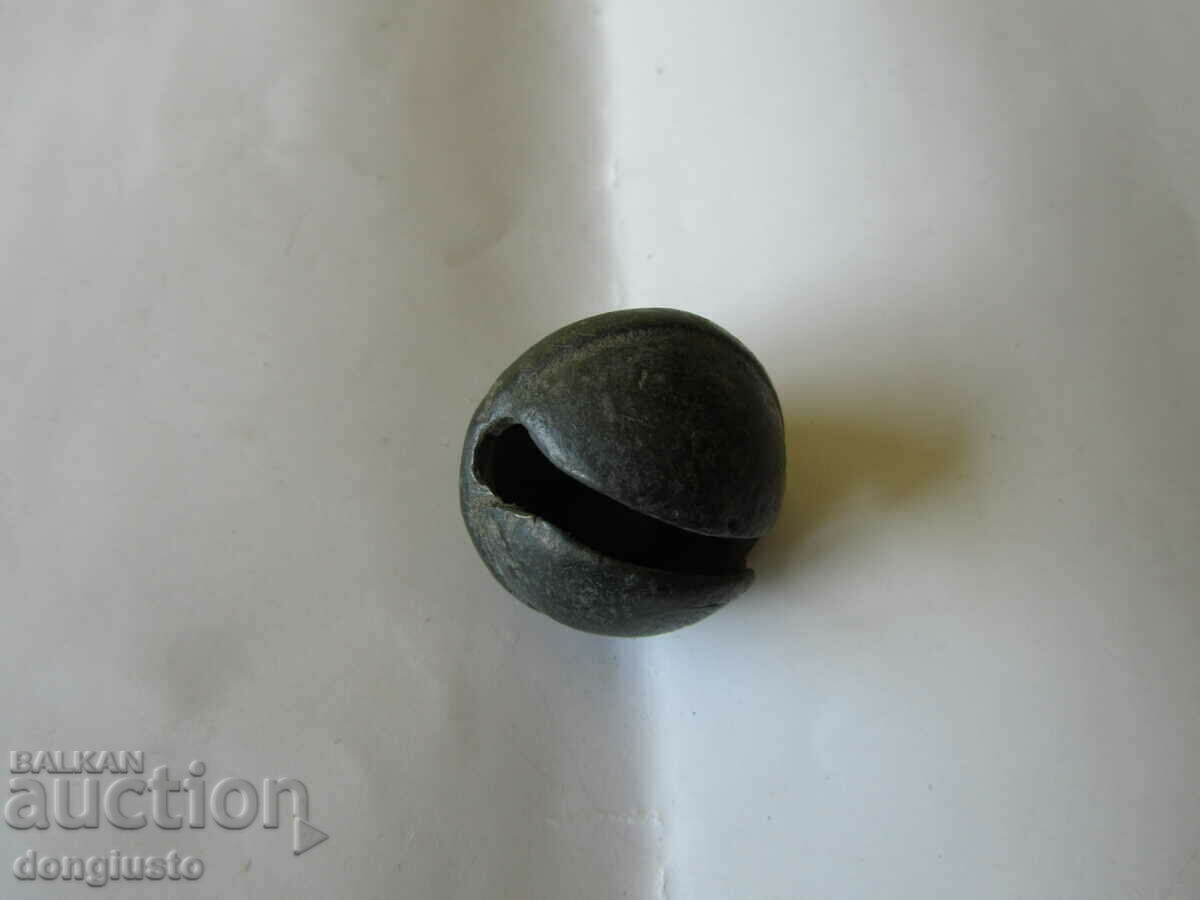 Bell type "Walnut" Bell type "Walnut"