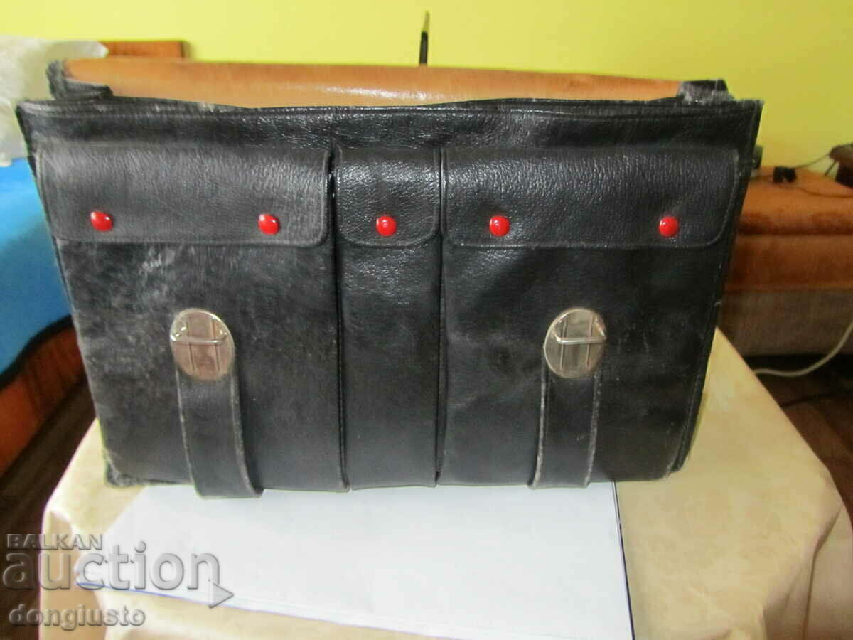 Delivery of Old public purse