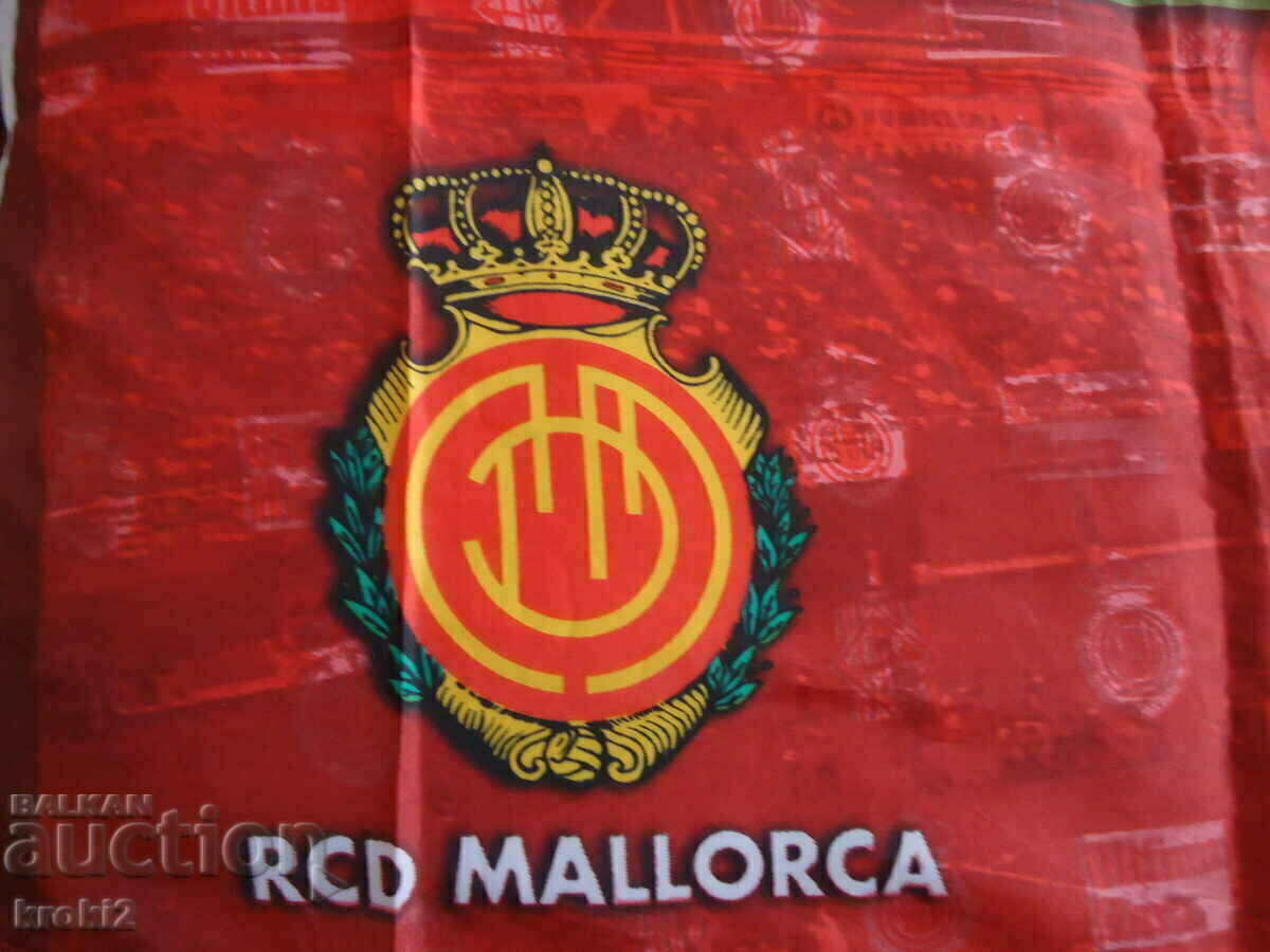 Συλλεκτική σημαία Μαγιόρκα ποδοσφαιρική σεζόν 2005-2006 με τιμή 30.00 BGN | € 15.34 Συλλεκτική σημαία Μαγιόρκα ποδοσφαιρική σεζόν 2005-2006 με τιμή 30.00 BGN | € 15.34