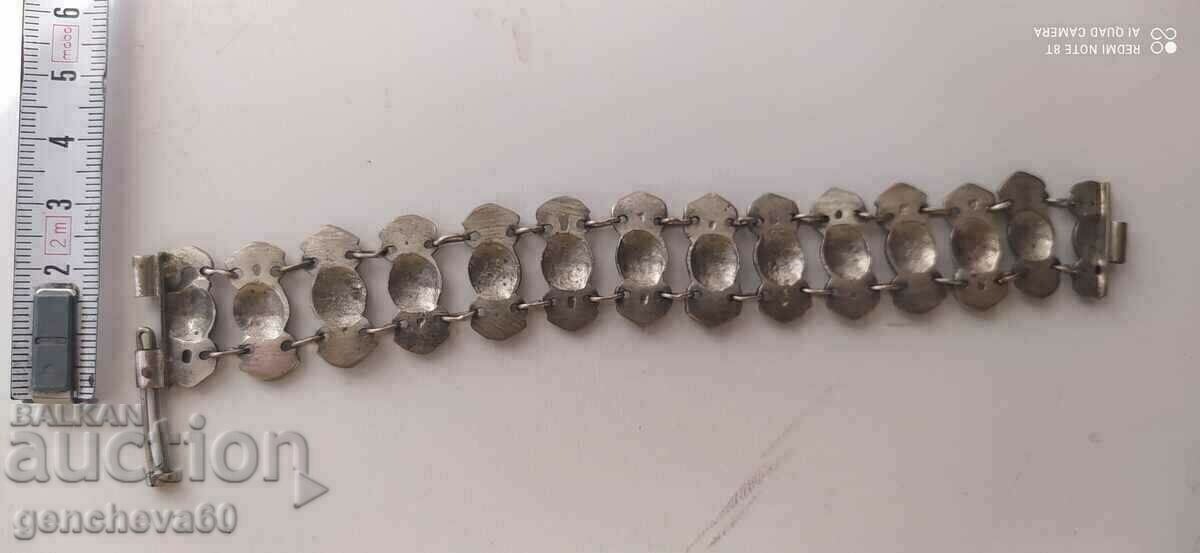 Delivery of Renaissance silver bracelet/costume Delivery of Renaissance silver bracelet/costume