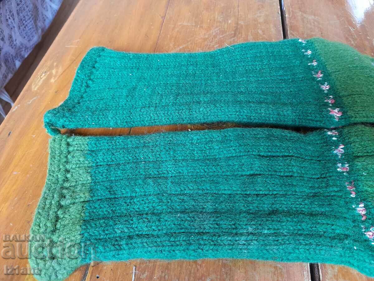 Old woolen socks with price 30.00 BGN | € 15.34 Old woolen socks with price 30.00 BGN | € 15.34