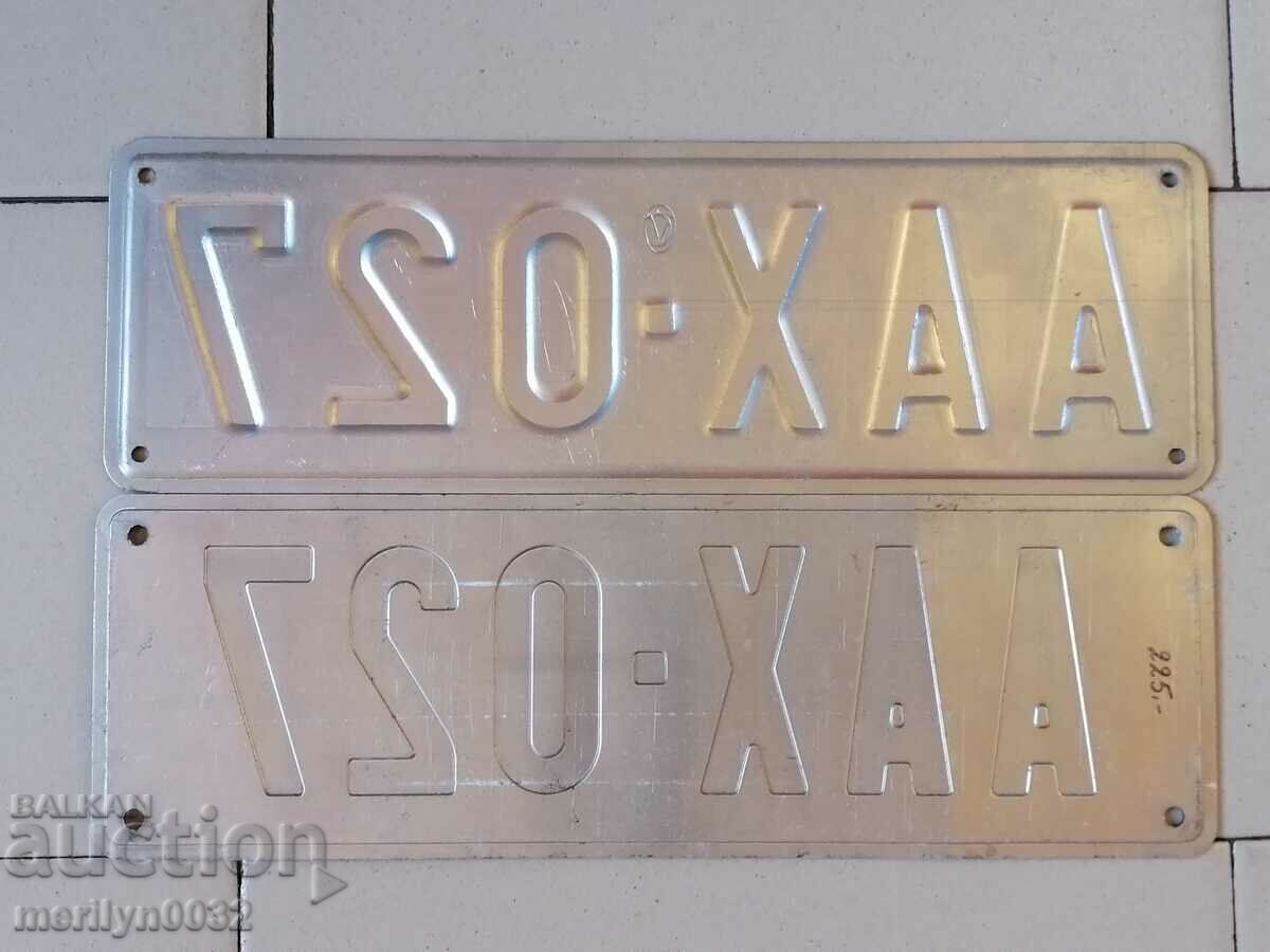 A pair of numbers, registration number from a motor vehicle plate plate - 5 A pair of numbers, registration number from a motor vehicle plate plate - 5