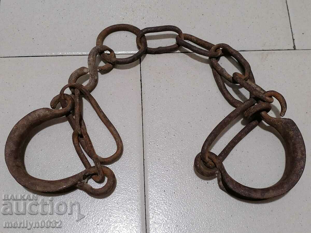 Old hand-forged buckles, chains, shackles, shackles with price 43.00 BGN | € 21.99 Old hand-forged buckles, chains, shackles, shackles with price 43.00 BGN | € 21.99