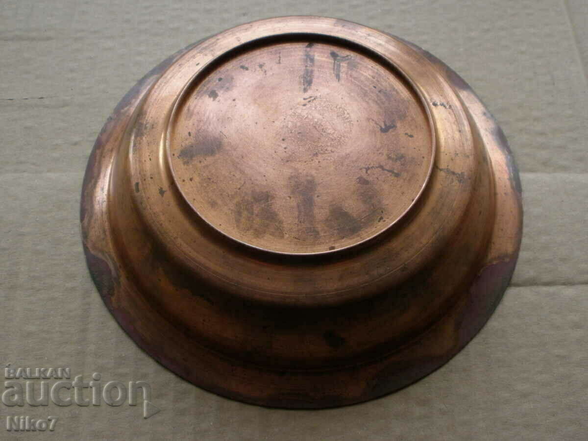 Παράδοση Παλιό χάλκινο πιάτο, κύπελλο, κουτί - σφραγίδα του κατασκευαστή. Παράδοση Παλιό χάλκινο πιάτο, κύπελλο, κουτί - σφραγίδα του κατασκευαστή.