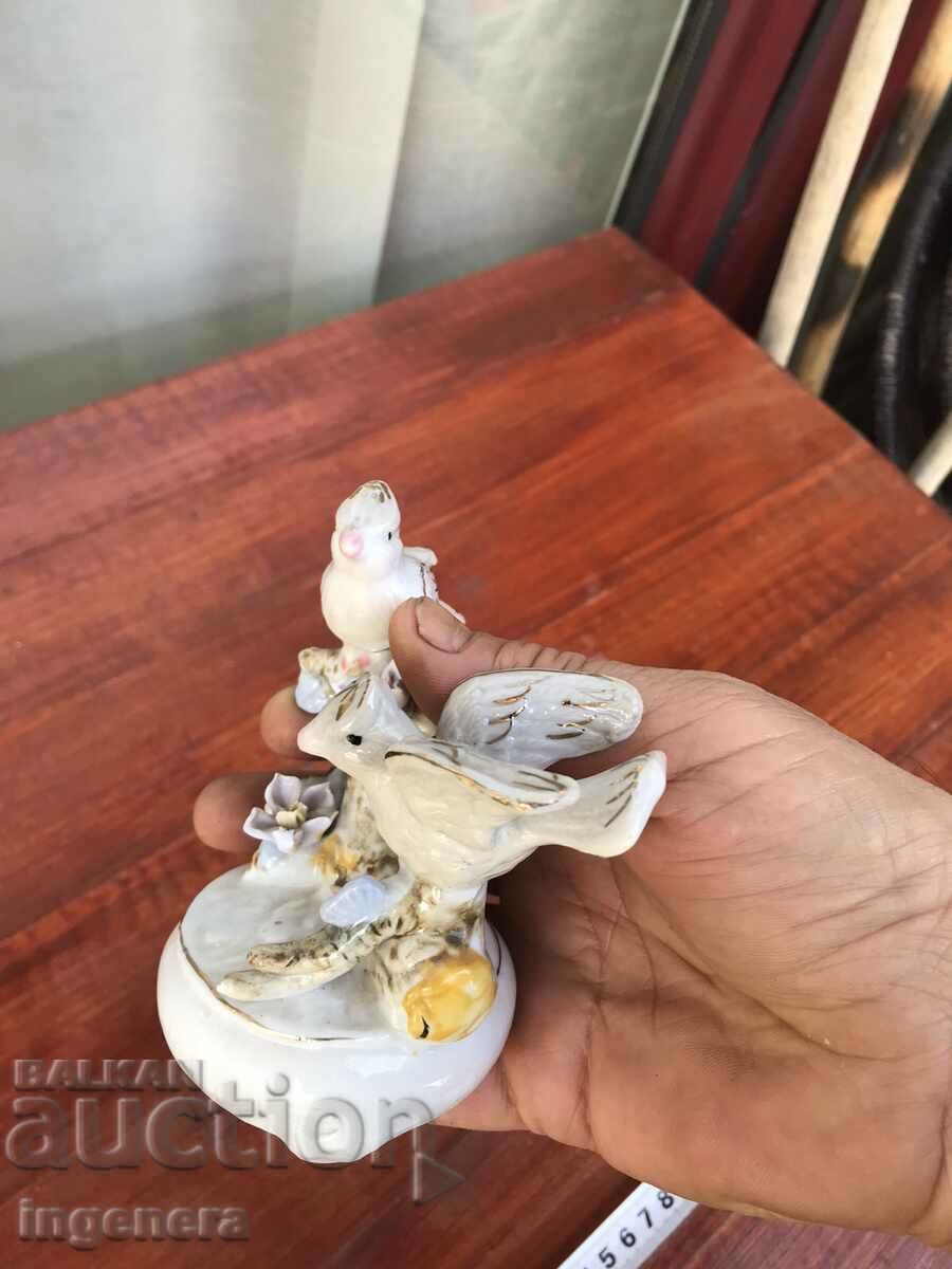 Licitație STATUT FIGURA PORCELAN FRUMESTE DE AUR Licitație STATUT FIGURA PORCELAN FRUMESTE DE AUR