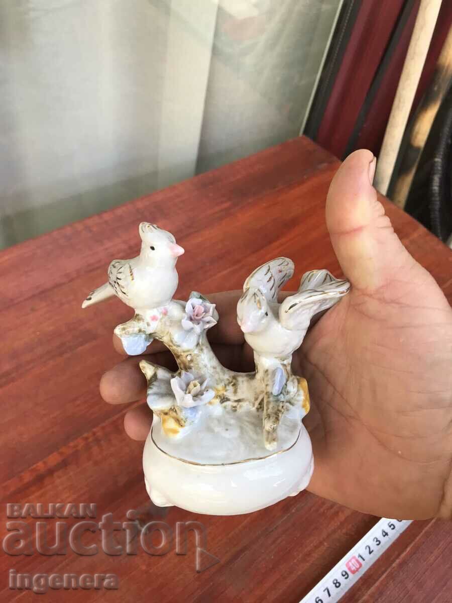 Livrarea STATUT FIGURA PORCELAN FRUMESTE DE AUR Livrarea STATUT FIGURA PORCELAN FRUMESTE DE AUR