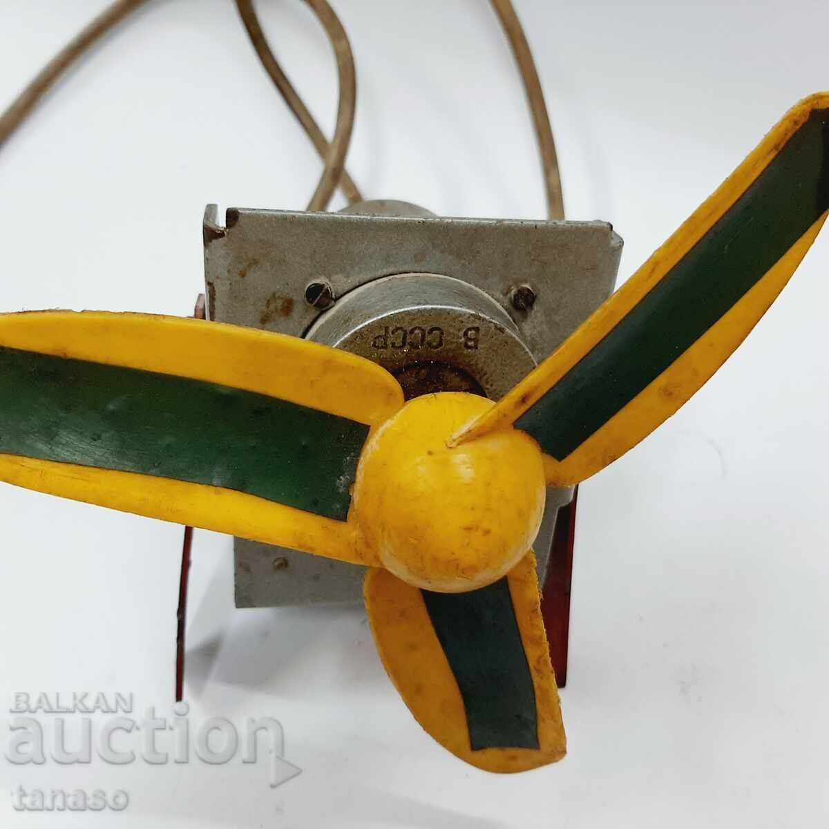 Licitație Vechi ventilator industrial sovietic care funcționează (9,4)