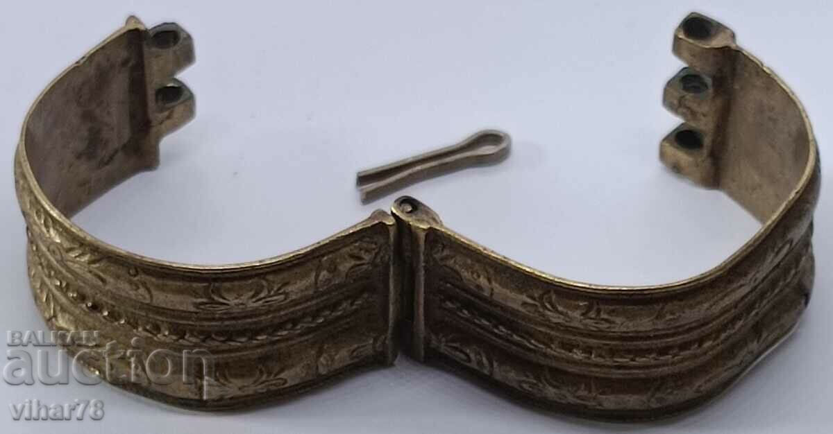 Delivery of old bracelet