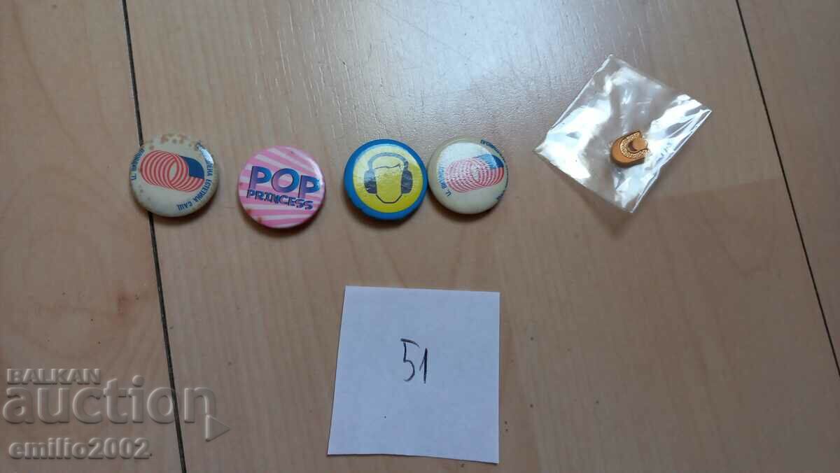 Badges lot 51