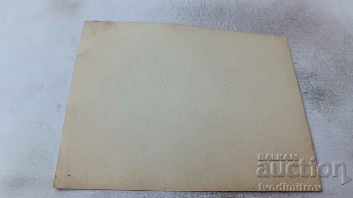 Photo Men women and children on the beach with price 3.45 BGN | € 1.76 Photo Men women and children on the beach with price 3.45 BGN | € 1.76