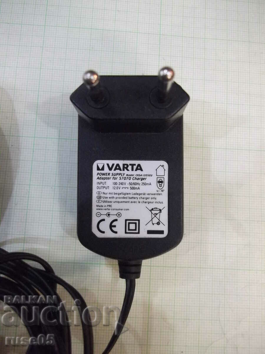 Φορτιστής "Varta LCD" για AA και AAA 57070 που λειτουργεί - 6 Φορτιστής "Varta LCD" για AA και AAA 57070 που λειτουργεί - 6