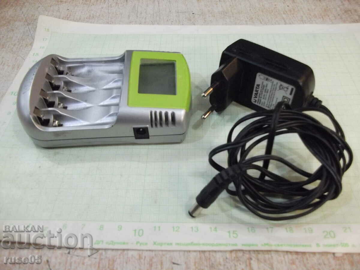 Φορτιστής "Varta LCD" για AA και AAA 57070 που λειτουργεί - 7 Φορτιστής "Varta LCD" για AA και AAA 57070 που λειτουργεί - 7