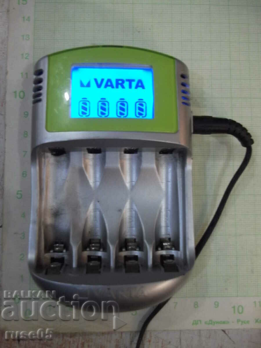 Φορτιστής "Varta LCD" για AA και AAA 57070 που λειτουργεί