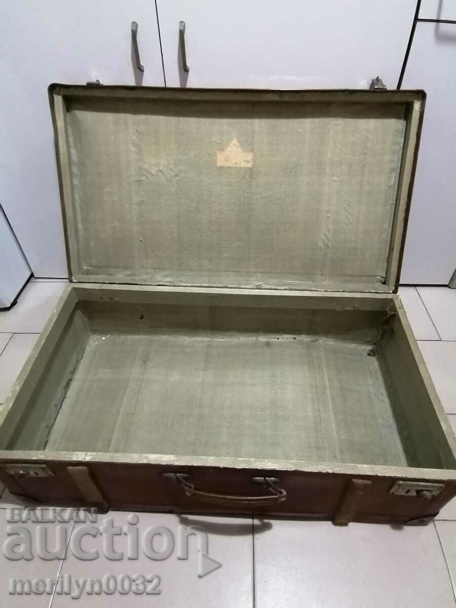 Auction Old suitcase, bag, bag, briefcase from the 40s-50s of the twentieth century Auction Old suitcase, bag, bag, briefcase from the 40s-50s of the twentieth century