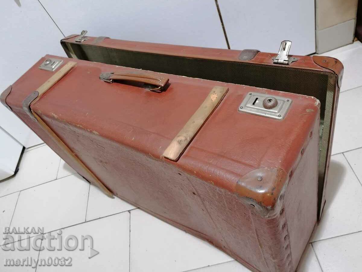Παράδοση Παλιά βαλίτσα, τσάντα, τσάντα, χαρτοφύλακας από τη δεκαετία 40-50 του εικοστού αιώνα