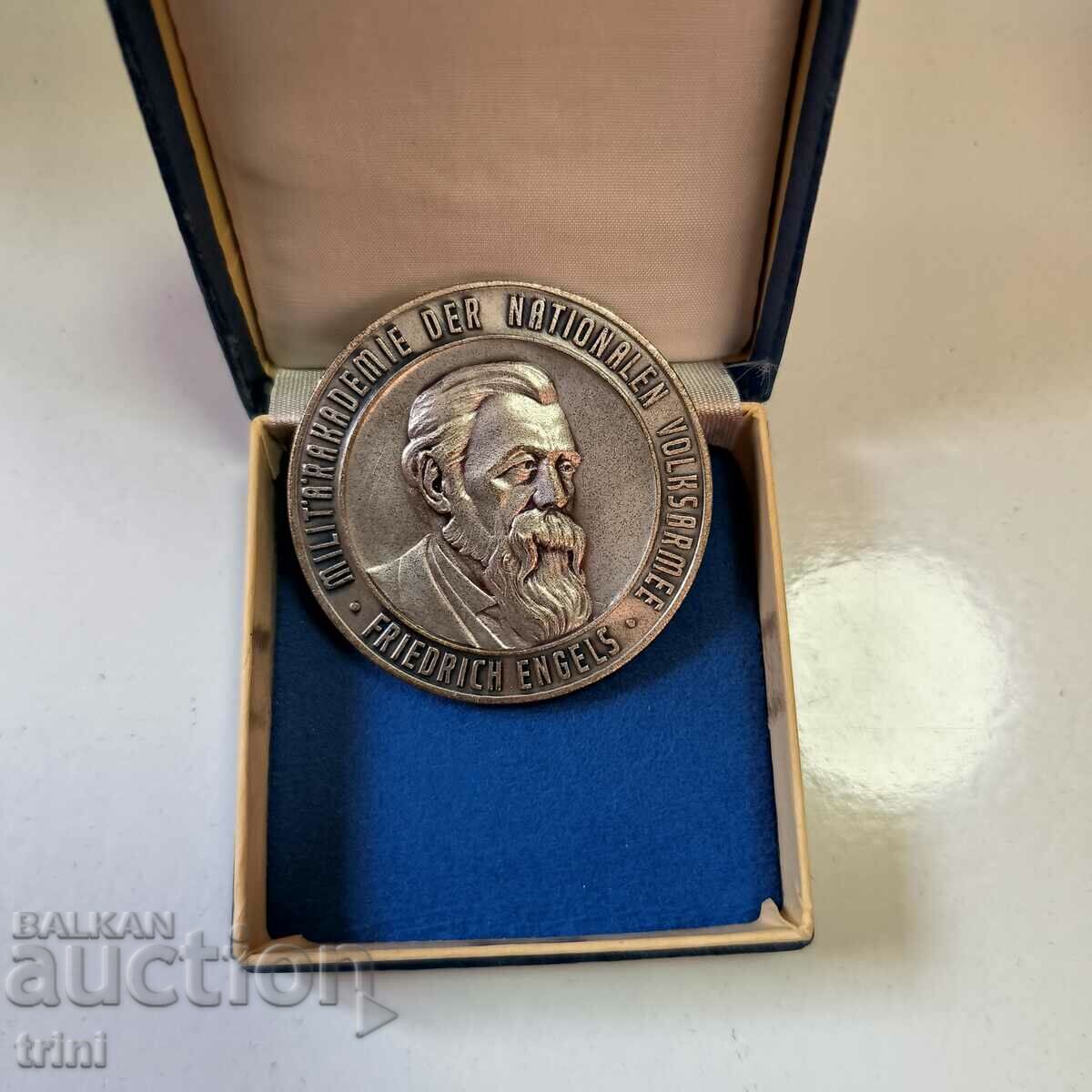 Медал Военна академия Фридрих Енгелс ГДР