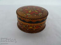 Interesting old wooden jewelry box #1976