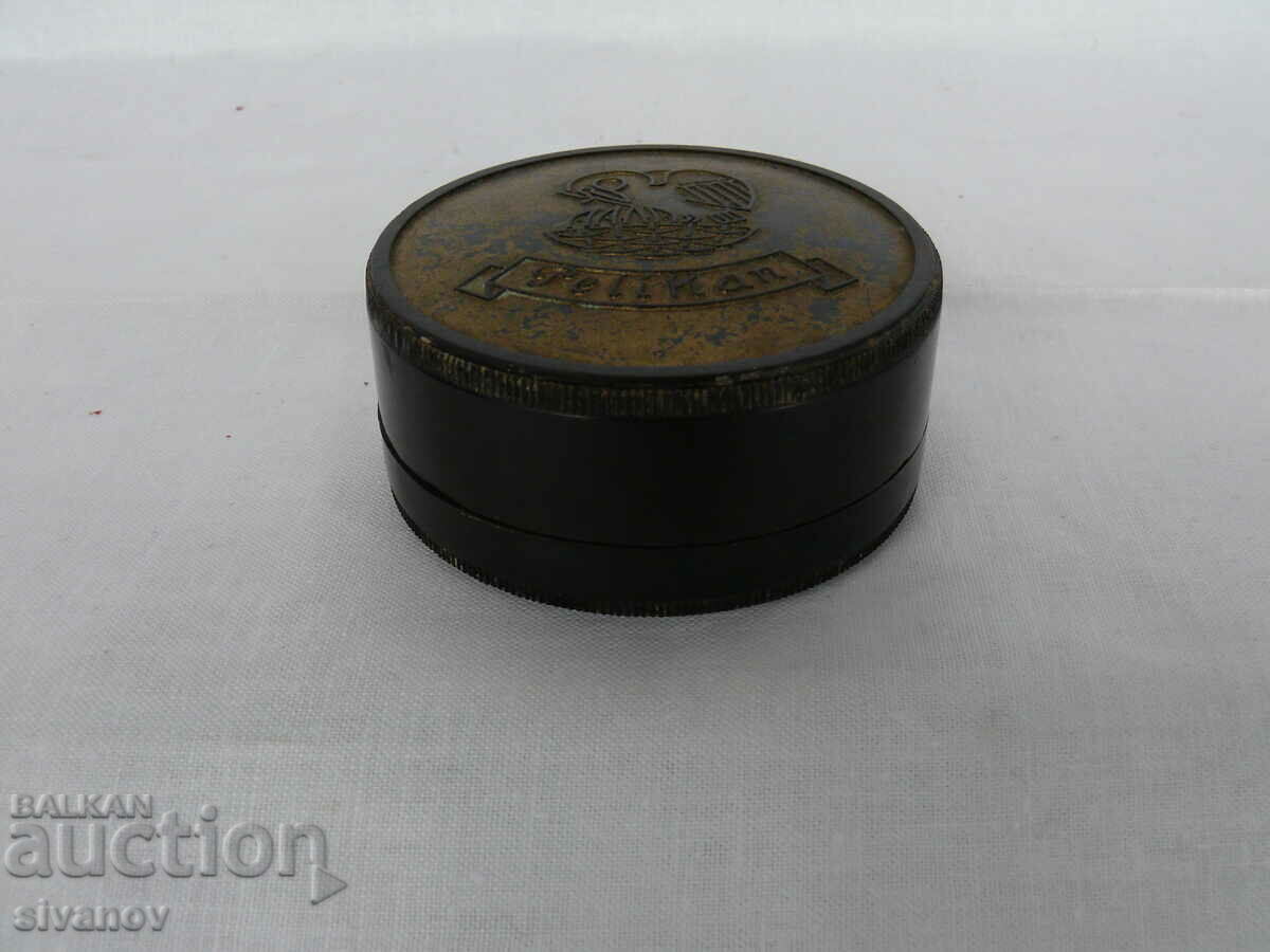 Interesting old Pelikan box Pelikan Bakelite #1979 with price 14.99 BGN | € 7.66 Interesting old Pelikan box Pelikan Bakelite #1979 with price 14.99 BGN | € 7.66