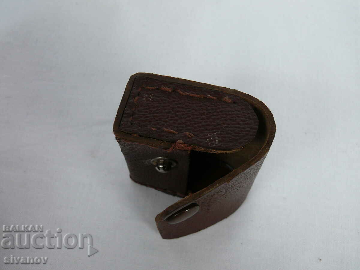 Delivery of Interesting old Panchromar photo filter mud #2002