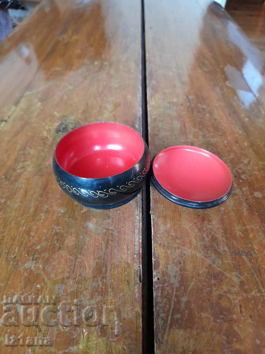 Delivery of Old jewelry box Delivery of Old jewelry box