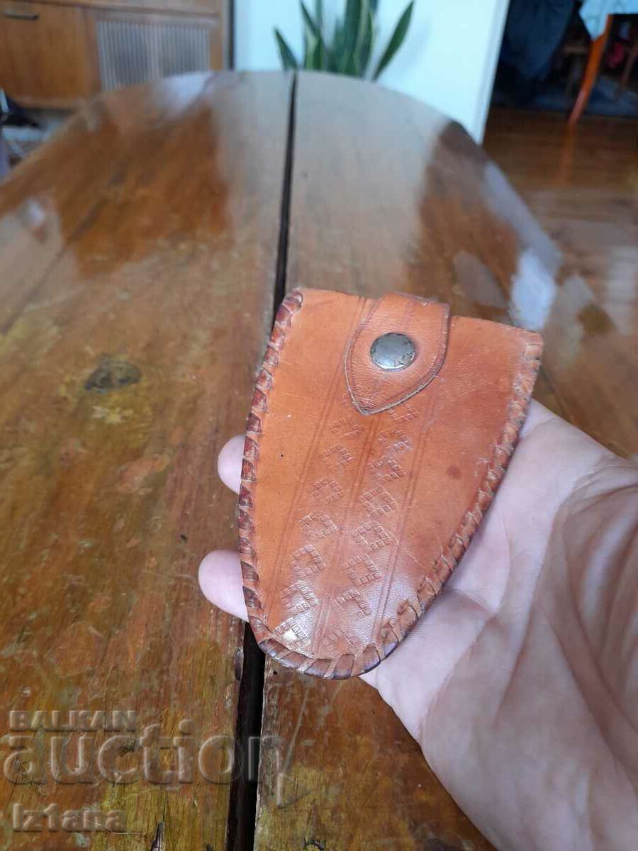 Old leather key ring with price 15.00 BGN | € 7.67 Old leather key ring with price 15.00 BGN | € 7.67