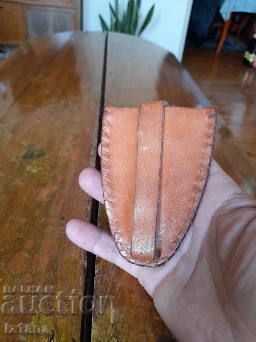 Auction Old leather key ring Auction Old leather key ring