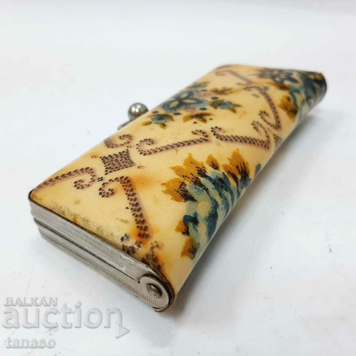 Auction Old glasses with diopter and case(15.3) Auction Old glasses with diopter and case(15.3)