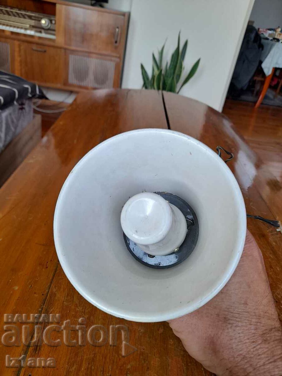 Old Horn speaker with price 30.00 BGN | € 15.34 Old Horn speaker with price 30.00 BGN | € 15.34