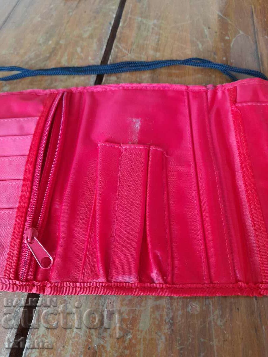 O geantă Marlboro veche - 6