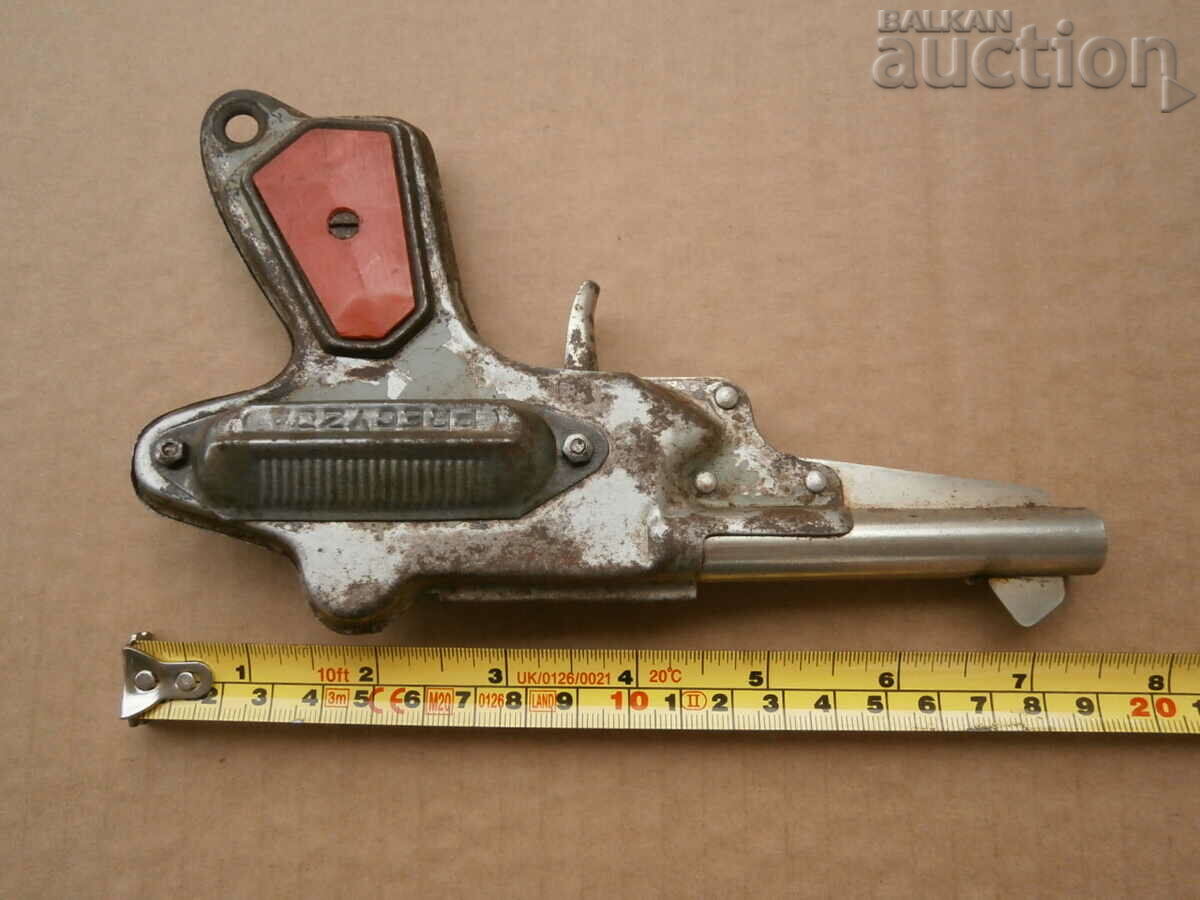 Auction metal sheet metal toy gun 70s Auction metal sheet metal toy gun 70s