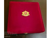 ΒΕΛΟΥΔΙΝΟ ΚΟΥΤΙ ΜΕ ΕΘΝΟΣ