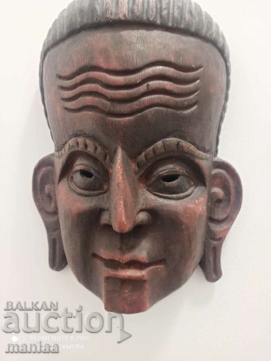 Wooden mask with price 49.99 BGN | € 25.56 Wooden mask with price 49.99 BGN | € 25.56