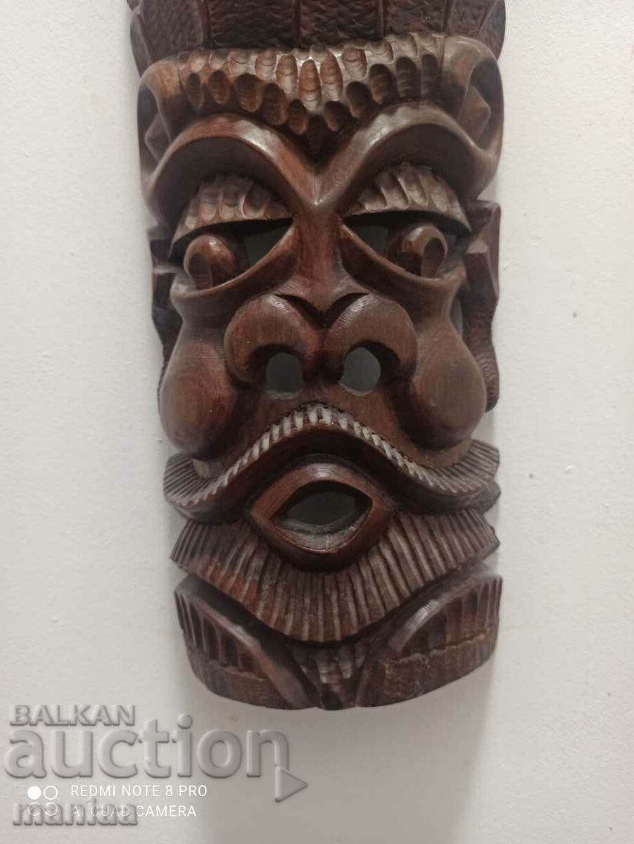 Auction Wooden mask Auction Wooden mask