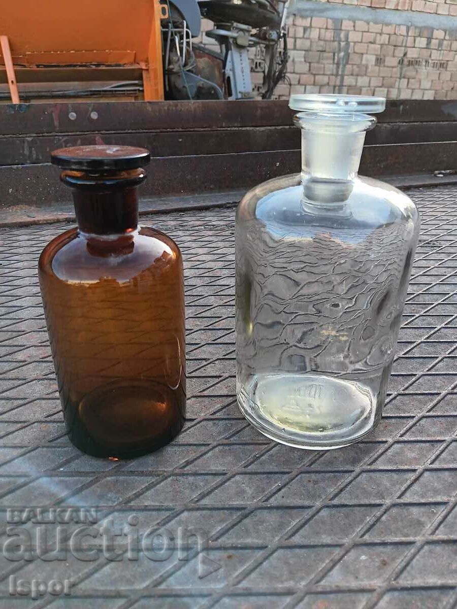 Παλιά μπουκάλια φαρμακείου