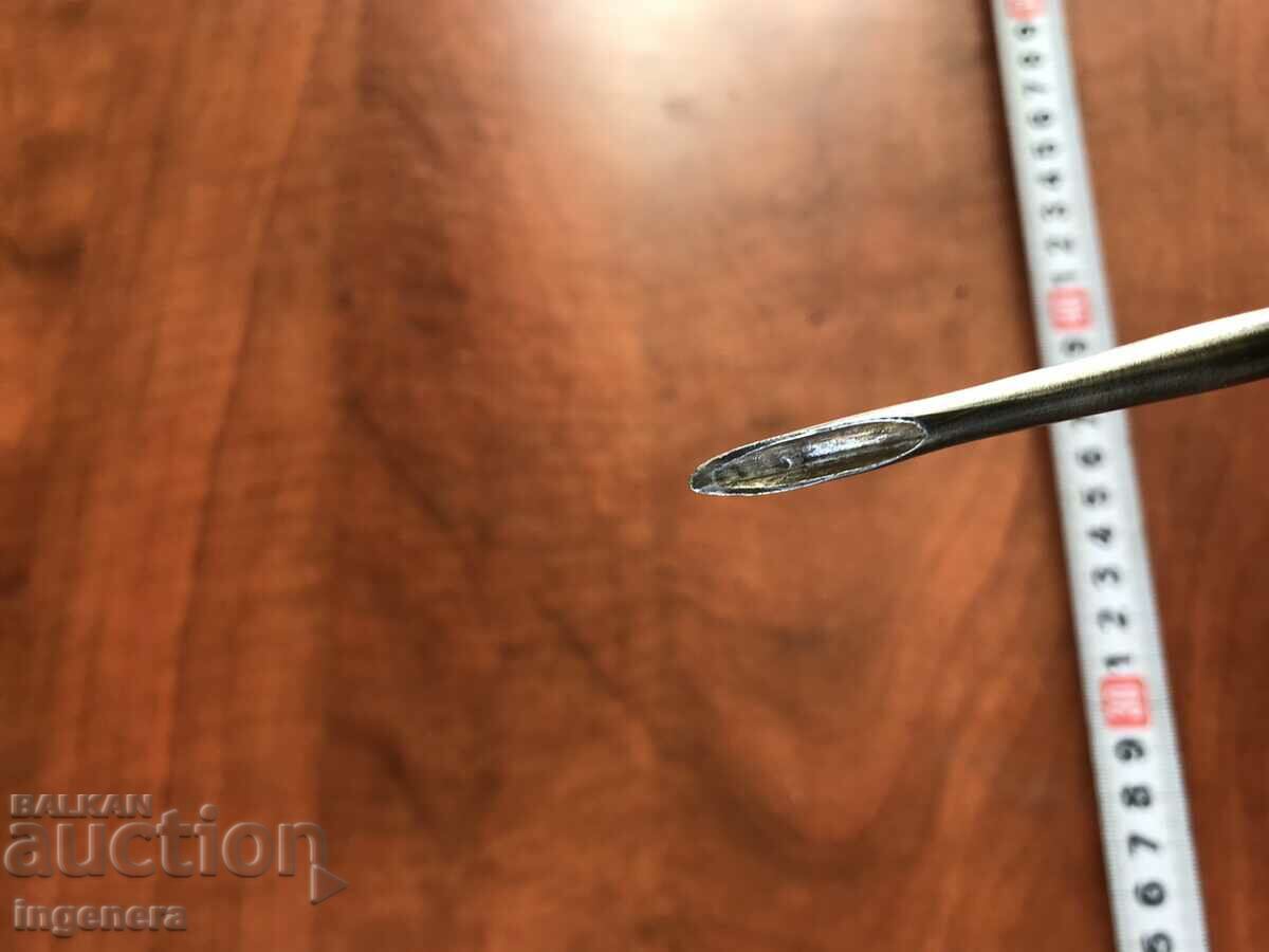 Auction MEDICAL INSTRUMENT WITH ALUMINUM HANDLE Auction MEDICAL INSTRUMENT WITH ALUMINUM HANDLE