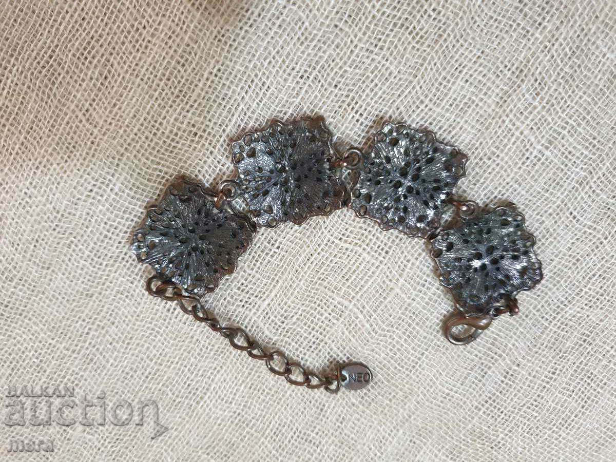 Delivery of Renaissance bracelet Delivery of Renaissance bracelet