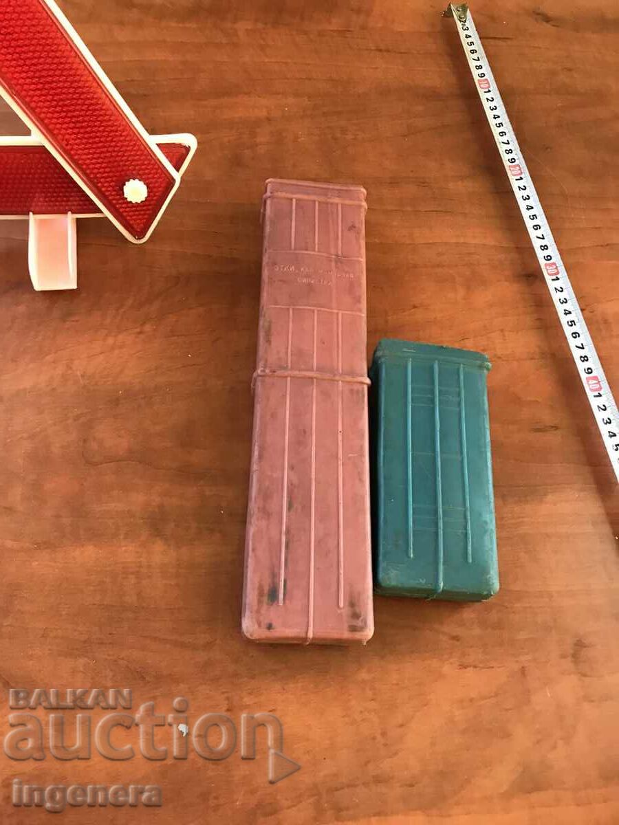 CAR EMERGENCY REFLECTIVE TRIANGLE SILISTRA - 6 CAR EMERGENCY REFLECTIVE TRIANGLE SILISTRA - 6