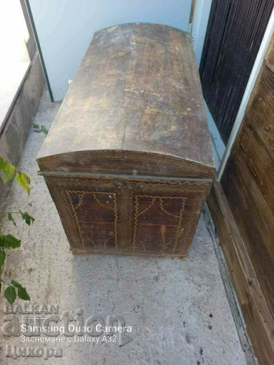 Delivery of OLD CHEST CHEST CHEST KINGDOM OF BULGARIA COAT OF ARMS Delivery of OLD CHEST CHEST CHEST KINGDOM OF BULGARIA COAT OF ARMS