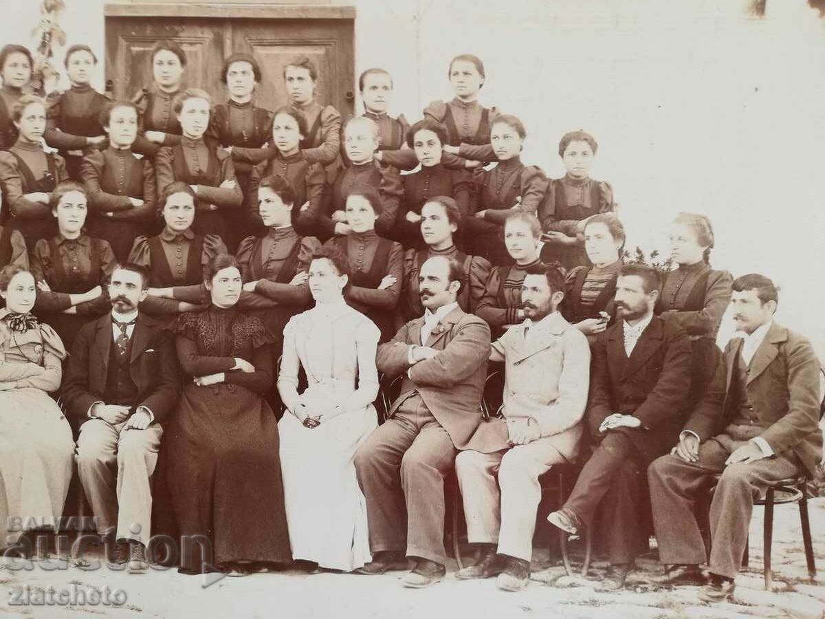 Delivery of Old cardboard photo - Delivery of Old cardboard photo -