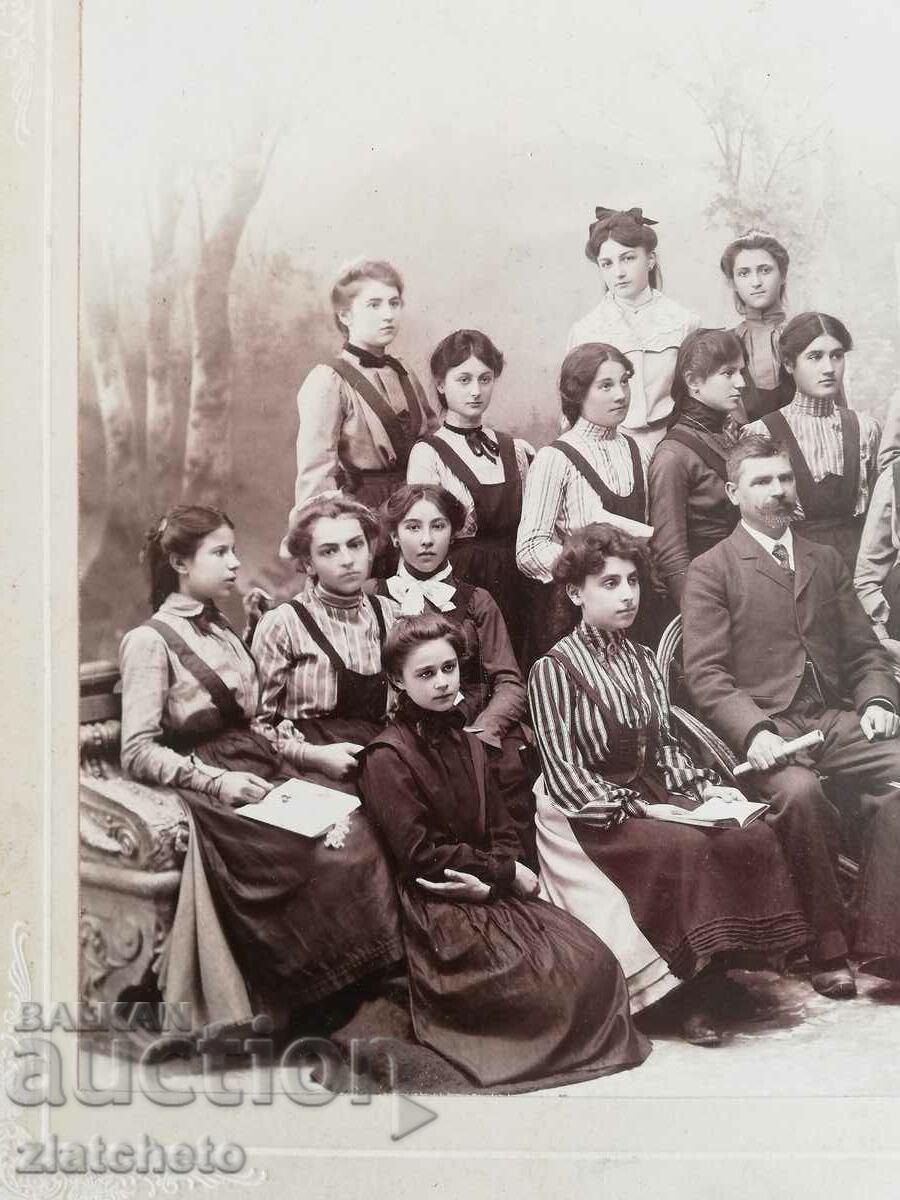 Auction Old photo cardboard - Atelier Dimitar Karastoyanov Auction Old photo cardboard - Atelier Dimitar Karastoyanov