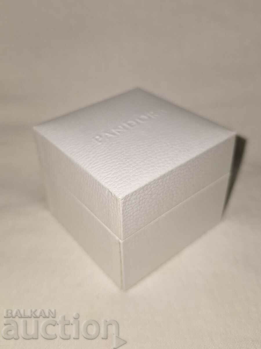Delivery of Jewelry Box--Pandora--Pandora