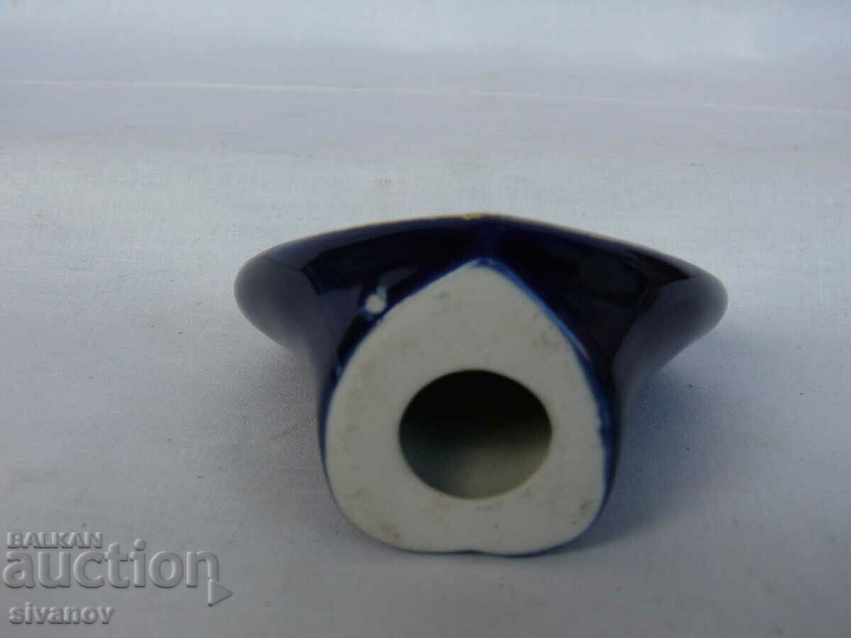 Interesting old porcelain heart with coat of arms #2133 - 5 Interesting old porcelain heart with coat of arms #2133 - 5