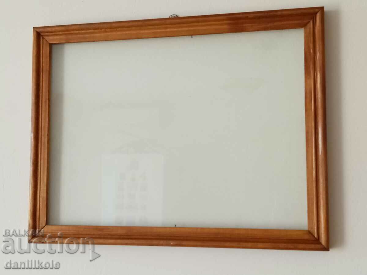 Auction  *$*Y*$* WOODEN PICTURE FRAME WITH GLASS - NEW *$*Y*$*