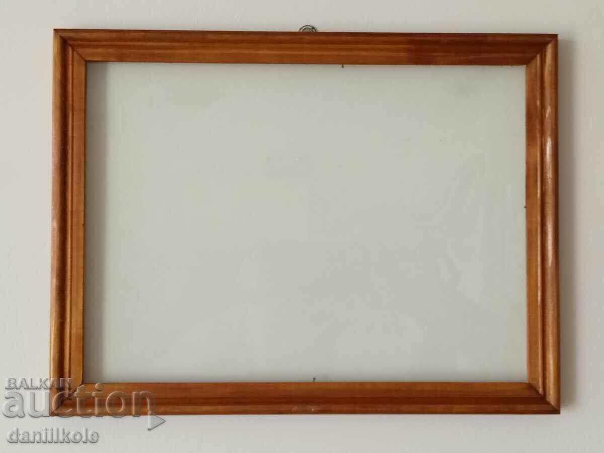 *$*Y*$* WOODEN PICTURE FRAME WITH GLASS - NEW *$*Y*$* - 6